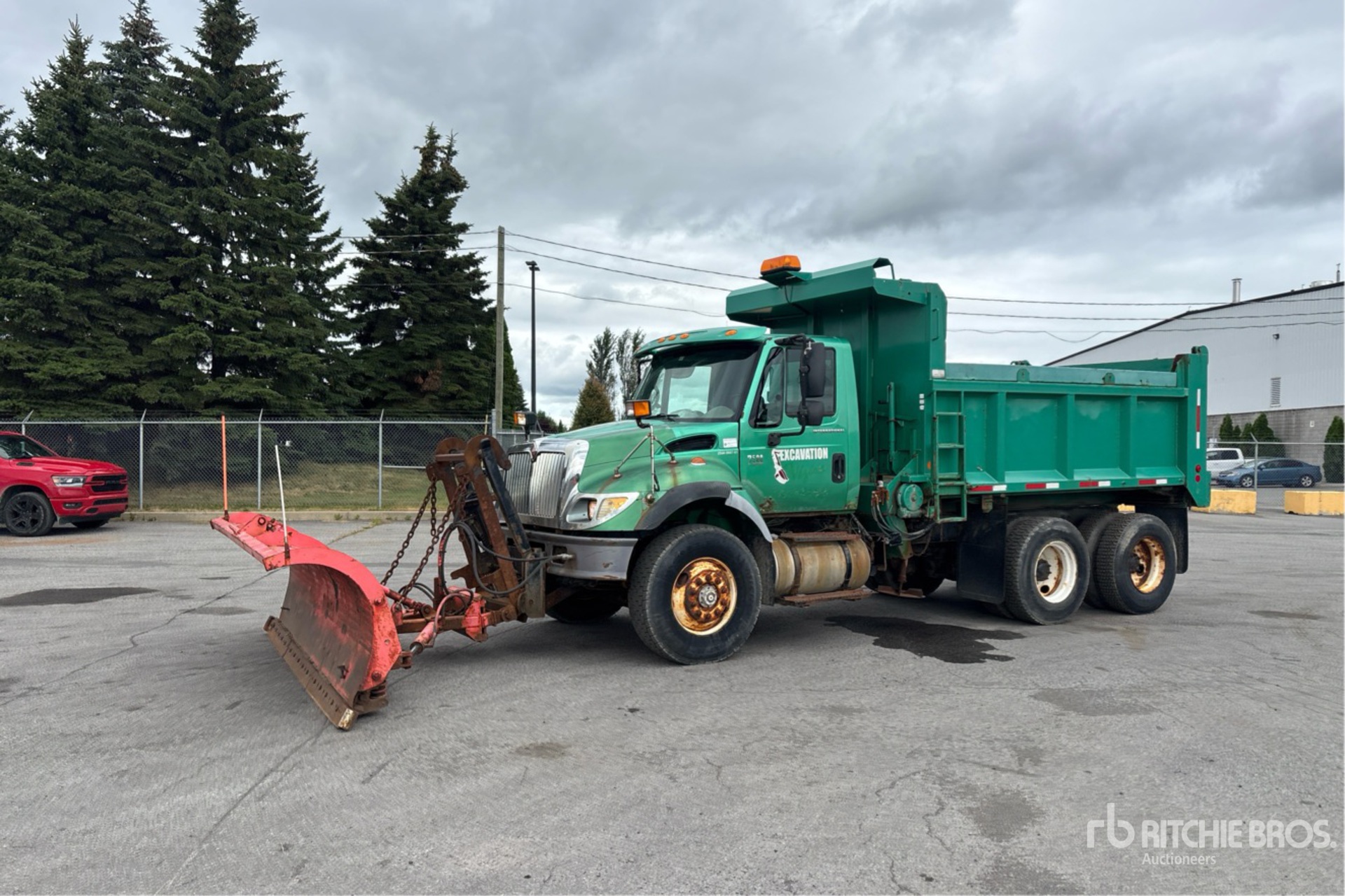 2005 International 7500 6x4 Snow Plow Truck