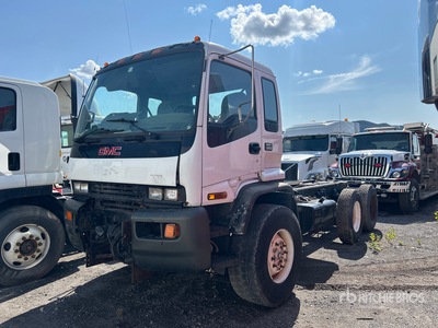 2008 GMC T8500 6x4 を見 Cab and Chassis (Inoperable)