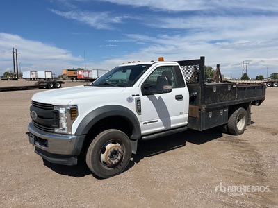 2018 Ford F-450 XL 4x4 Flatbed Truck