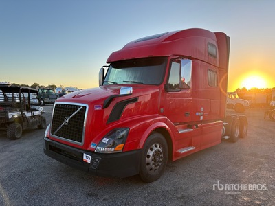 2016 Volvo VNL780 6x4 Ciągnik siodłowy T/A z kabiną sypialną