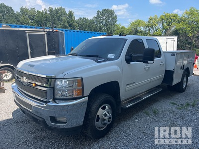 2013 Chevrolet Silverado 3500HD 4x4 Crew Cab Utility Truck