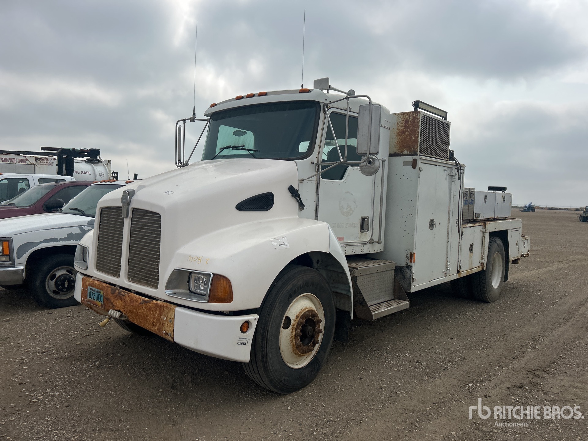 1999 Kenworth T300 Mechanics Truck Service Truck (Inoperable)