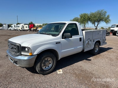 2004 Ford F-350 XL 4x2 Utility Truck