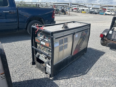 2013 Lincoln DX450 450 A Multi-Process Engine Driven Welder