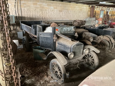 Ford Model T Pickup truck سيارة كلاسيكية