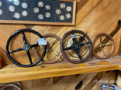 Quantity of antique steering wheel
