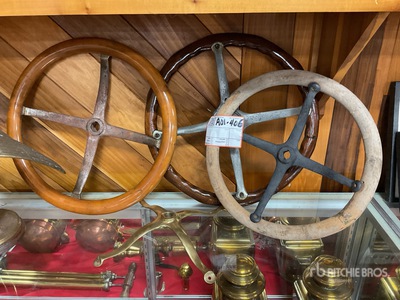 Quantity of antique steering wheel