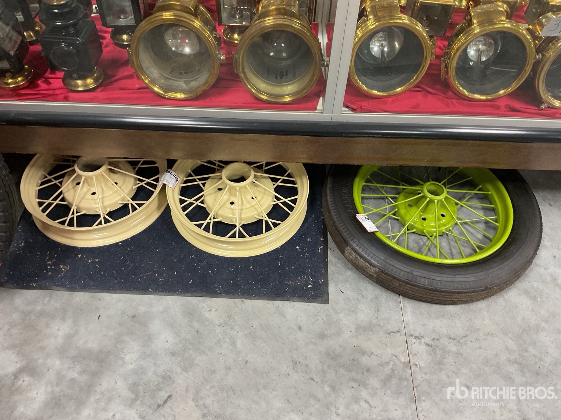 Quantity of (3) wheels