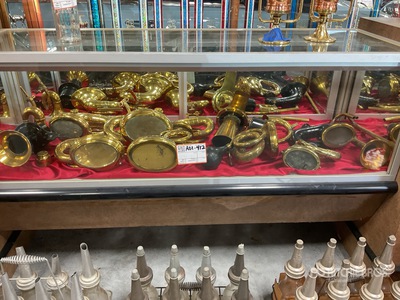 Quantity of antique brass horns