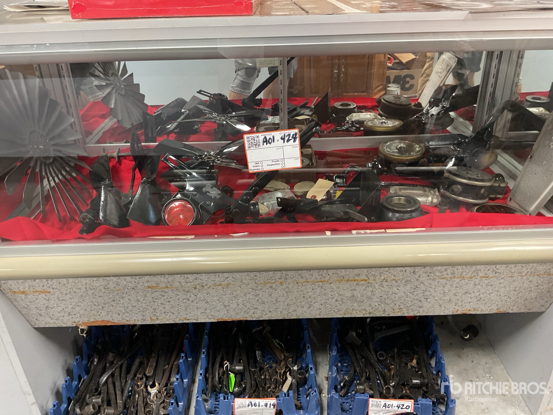 Quantity of Misc antique car parts