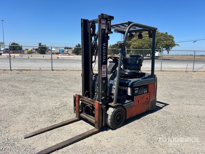 Toyota 3300 lb Electric Forklift
