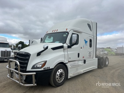 2022 Freightliner Cascadia 126 6x4 T/A Sleeper Truck Tractor
