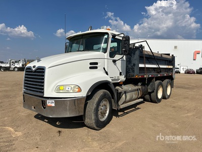 2005 Mack CXN613 6x4 T/A Dump Truck
