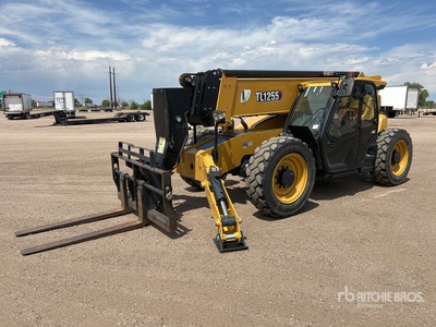 2022 Cat TL1255-05 Telehandler