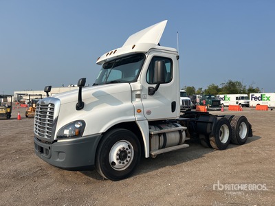 2016 Freightliner Cascadia 125 6x4 T/A Day Cab Truck Tractor