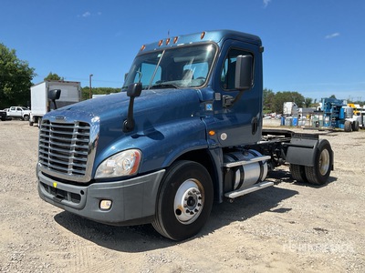 2018 Freightliner Cascadia 125 4x2 S/A Day Cab Truck Tractor