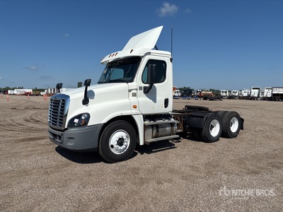 2017 Freightliner Cascadia 125 6x4 T/A Day Cab Truck Tractor