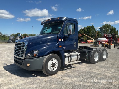 2016 Freightliner Cascadia 125 6x4 Tracteur Routier