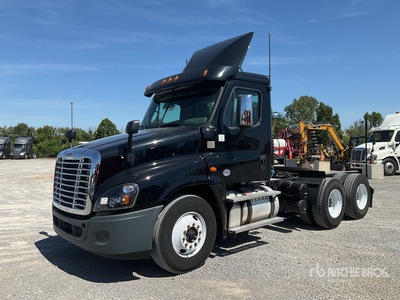 2018 Freightliner Cascadia 125 6x4 トラックトラクター（T/A）