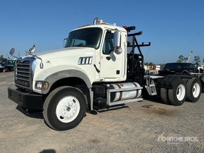 2015 Mack GU713 6x4 Winch Truck