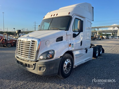 2016 Freightliner Cascadia 113 6x4 T/A Sleeper Truck Tractor (Inoperable)
