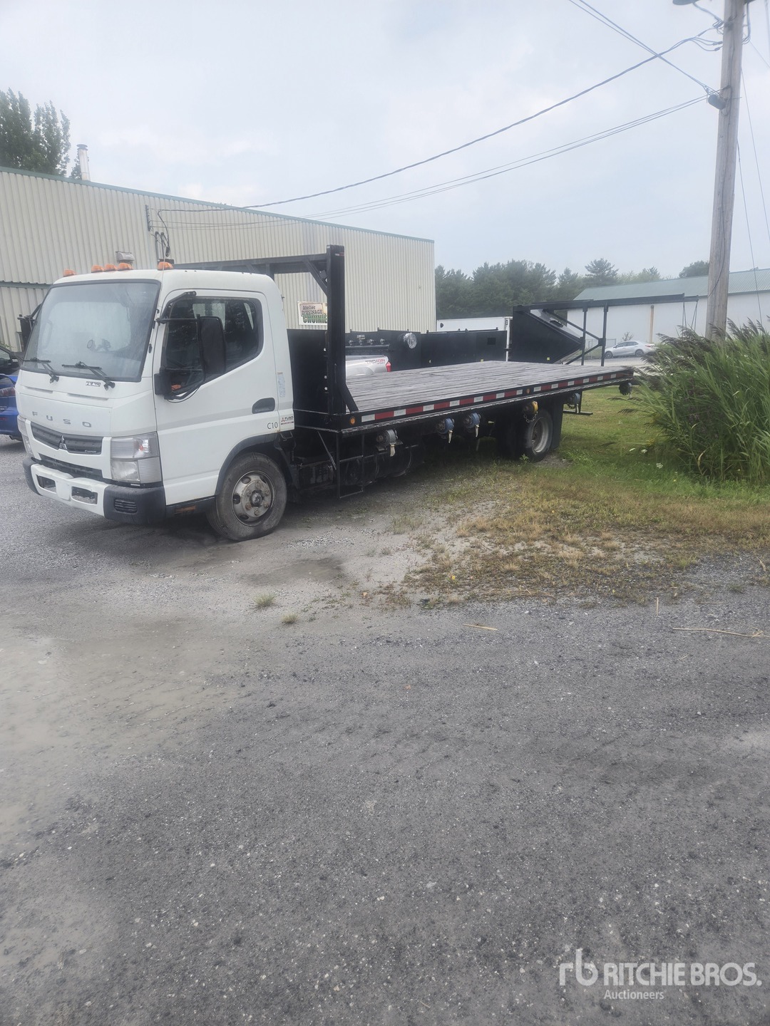 2016 Mitsubishi FE160 4x2 Autocarro cassone fisso