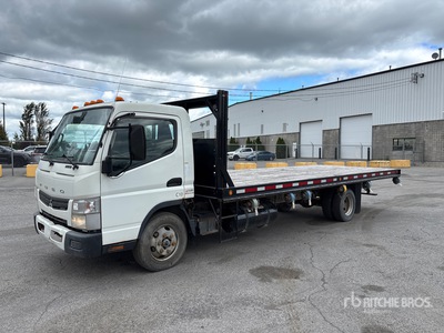 2016 Mitsubishi FE160 4x2 Flatbed Truck