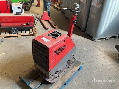 2015 Ammann APR4920 Vibratory Plate Compactor