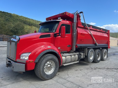 2019 Kenworth T880 8x4 Tri/A Dump Truck