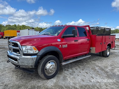 2017 Ram 5500 4x2 Crew Cab Camión Utilitario