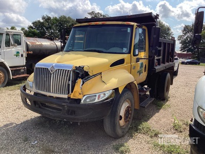 2004 International 4300 SBA 4X2 4x2 Wywrotka S/A