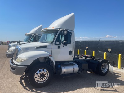 2015 International 4400 4x2 S/A Day Cab Truck Tractor (Inoperable)
