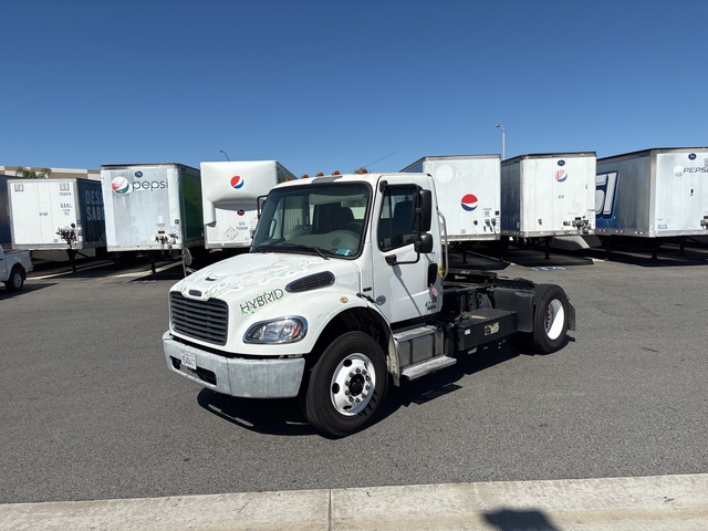 2011 Freightliner M2 106 Hybrid 4x2 S/A Day Cab Truck Tractor 2011 Freightliner M2 106 Hybrid 4x2 S/A Day Cab Truck Tractor
