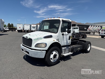 2011 Freightliner M2 Hybrid 4x2 2-Achs Sattelzugmaschine