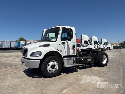 2011 Freightliner M2 Hybrid 4x2 S/A Day Cab Truck Tractor