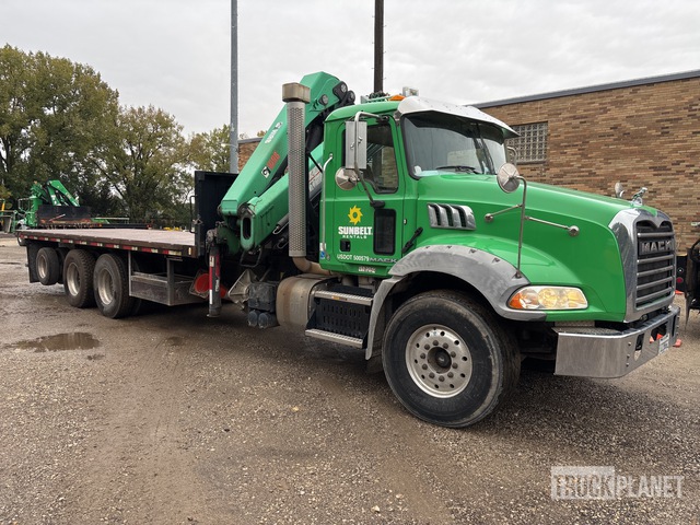 GRúA ARTICULADA 2017 MACK HIAB 21610 LB