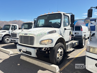 2011 Freightliner M2 Hybrid 4x2 S/A Day Cab Truck Tractor