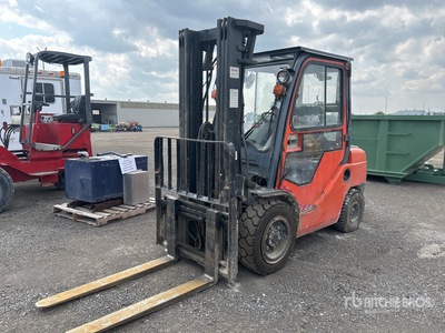 2008 Toyota 8FDU30 5620 lb Pneumatic Tire Forklift