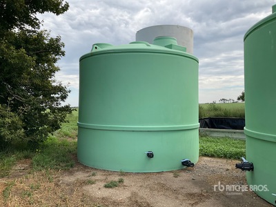 10000 gal Poly Fertilizer Tank