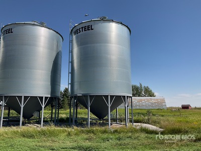 Westeel +/- 7500 bu 6 Ring Hopper Grain Bin
