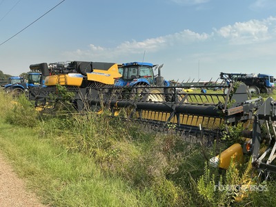 2017 New Holland 880C 40 ft Combine Header
