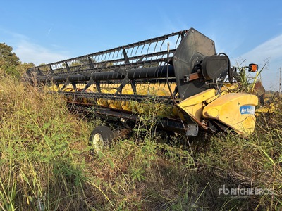 2009 New Holland 74C 28 ft 6 in Draper Testata mietitrebbia (Inoperable)