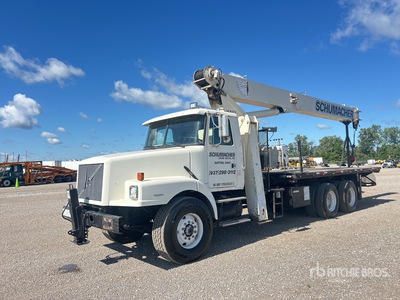 National 1100 53900 lb Straight Boom on 1999 Volvo WG 6x4 Boom Truck