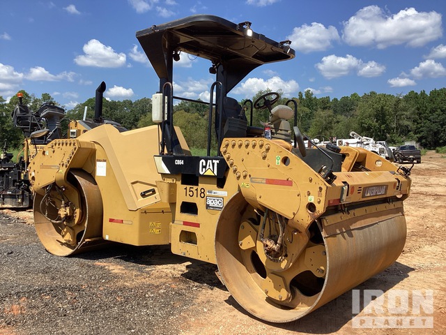 COMPACTADOR 2014 CATERPILLAR CB64
