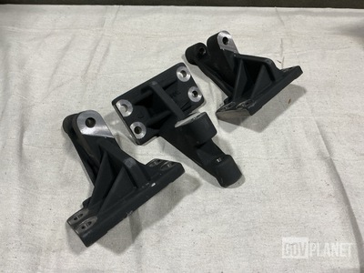 (40) Oshkosh 1800990 Mounting Brackets