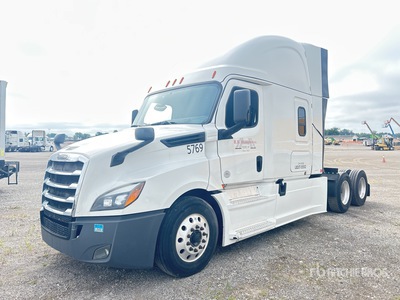 2018 Freightliner Cascadia 126 6x4 3- Achs Sattelzugmaschine mit Schlafkabine