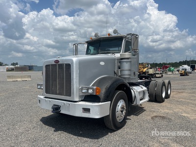 2013 Peterbilt 367 6x4 Day Cab Truck Tractor