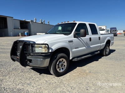 2007 Ford F-250 XL 4x4 Crew Cab Ute