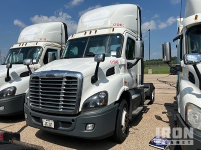 2018 Freightliner Cascadia 4x2 S/A Day Cab Truck Tractor