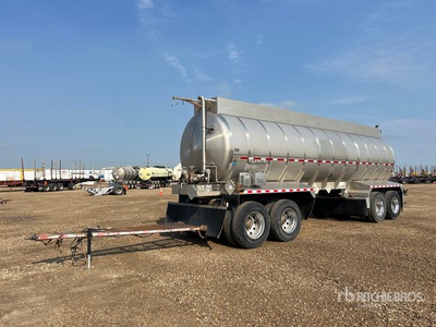 2007 Tremcar 32000 L Quad/A Tanker Trailer